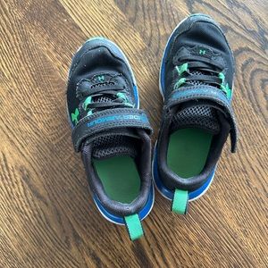 Boys Under Armour sneakers